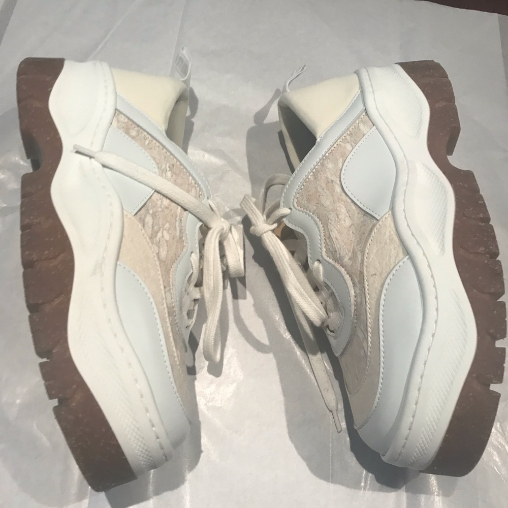 Sydney Brown Rice Wave Sneakers in White